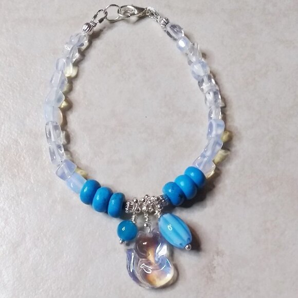 Pet Lovers - Fox Pom Cat!!! Stunning Iridescent Opalite + Blue Howlite Bracelet - Picture 2 of 10